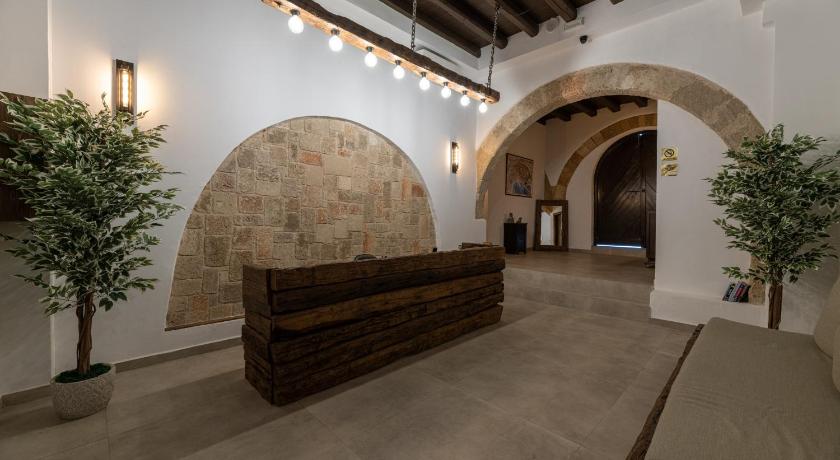 Ancient Knights Luxury Suites photo