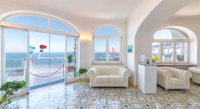 Hotel La Madonnina photo