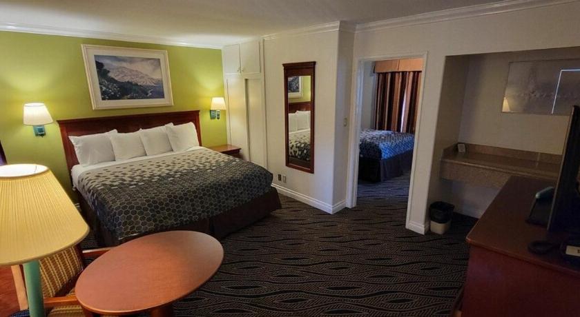 Image of Junior Suite 6
