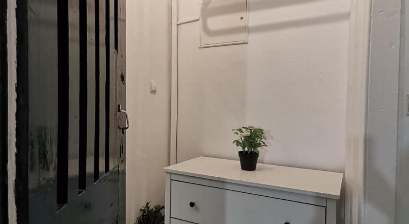 รูปของสตูดิโอที่มีระเบียง (Studio with Balcony) 17
