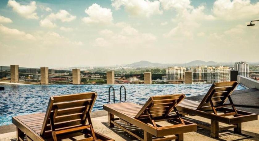 Imperio.Res | 10 min to Jonker | PrivateRoom 2 pax photo
