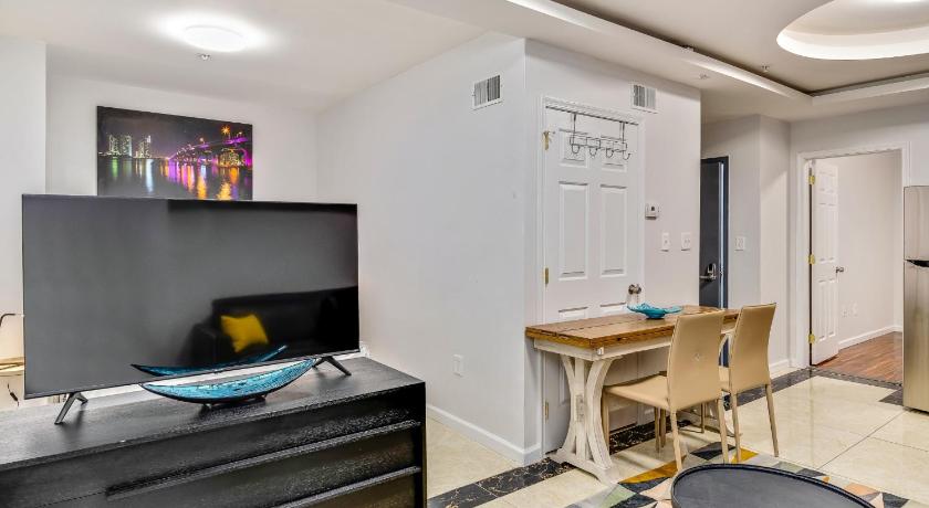 The Philadelphia Stay 1BD Apartment in the Heart of the City photo