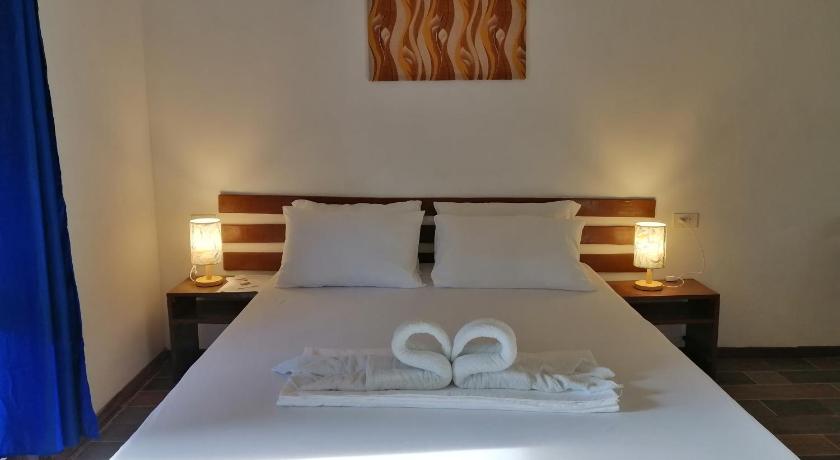 Genevieve Guest House and Tours — Hotel in Siquijor Island