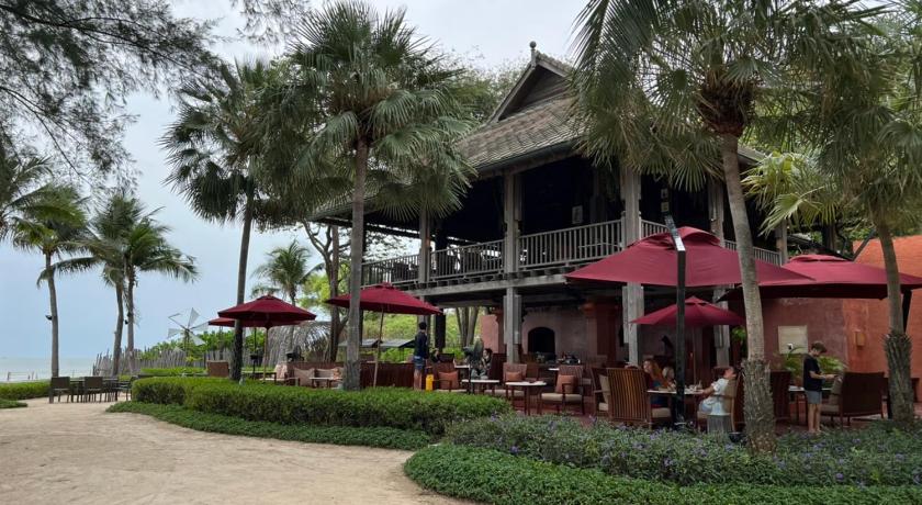 Cicada Bed Sea View Hua Hin Beachfront - image 8