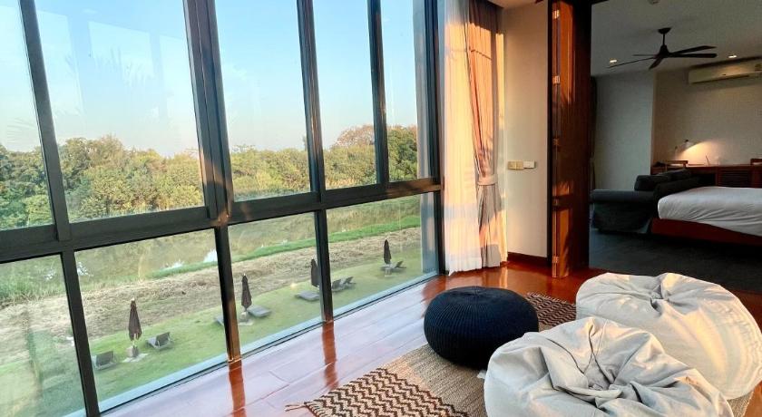 Image of Penthouse Suite 12