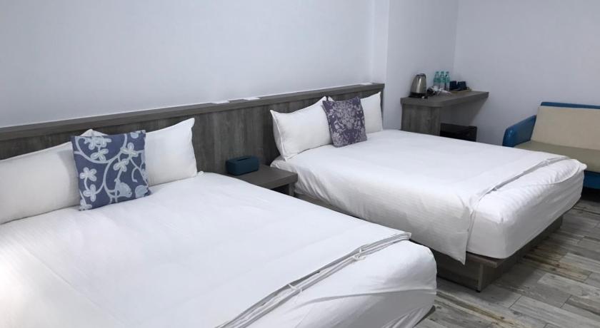 Image of Quadruple Room 1