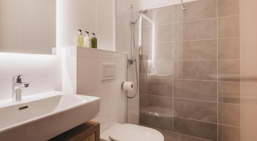Village Park Suites by VAYA inklusive Zell am See-Kaprun Sommercard photo