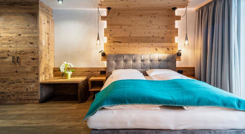 Garni Mia Co — Hotel in San Martino In Badia