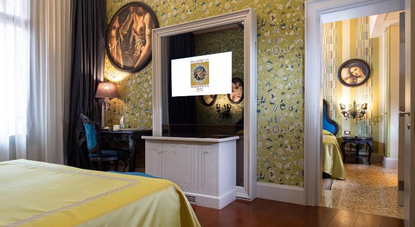 Image of Canal View Suite 10