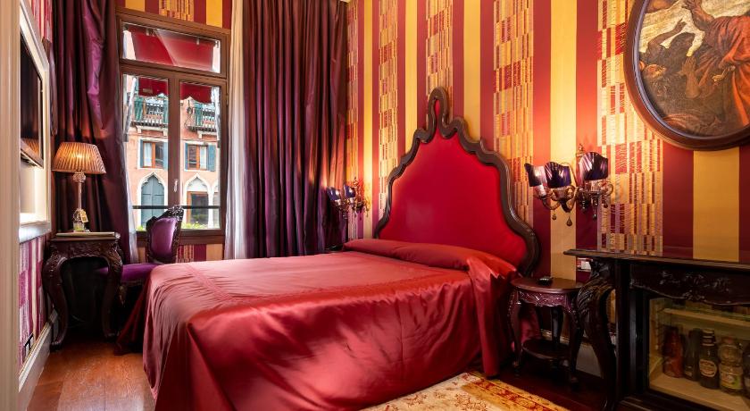 Image of Canal View Suite 13