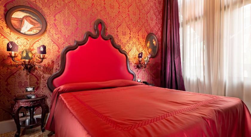 Image of Canal View Suite 17