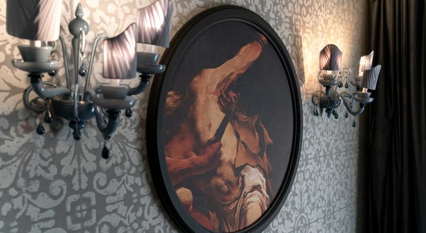 Image of Executive Suite 14