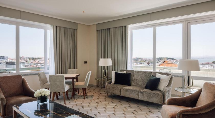 รูปของแกรนด์ สวีท เตียงคิงไซส์ (Grand Suite with King Bed) 0