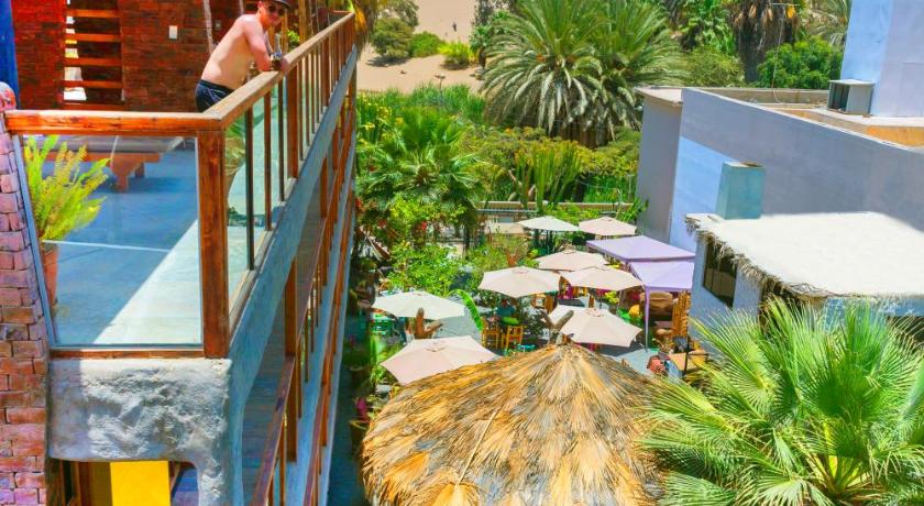 Banana's Adventure Hostel — Hotel in Ica