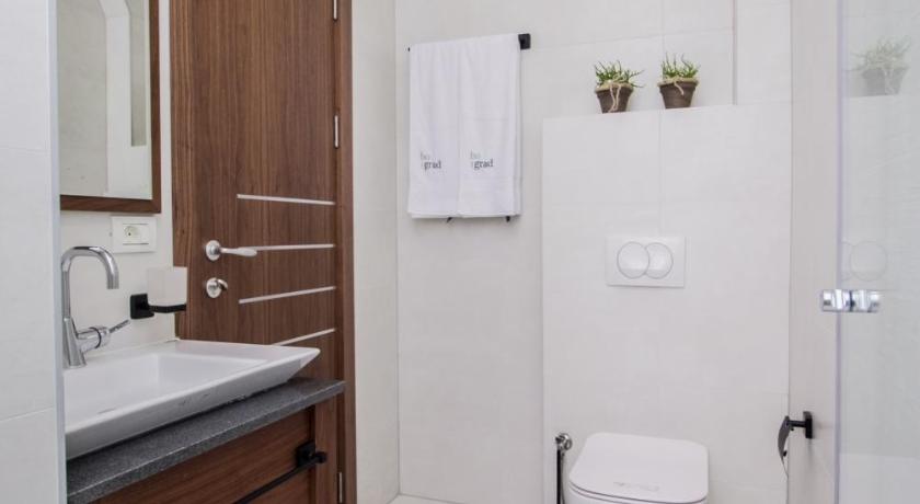 Hotel Bograd - Apartments & Lounge Station photo