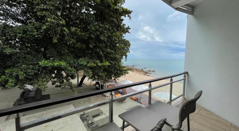 Image of Deluxe Room Sea View 1