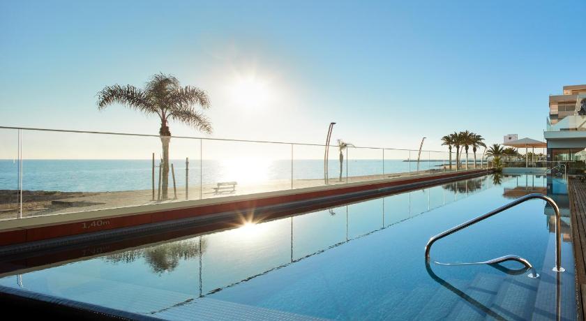 Quarteira Dom Jose Beach Hotel 3-Star Hotel suite