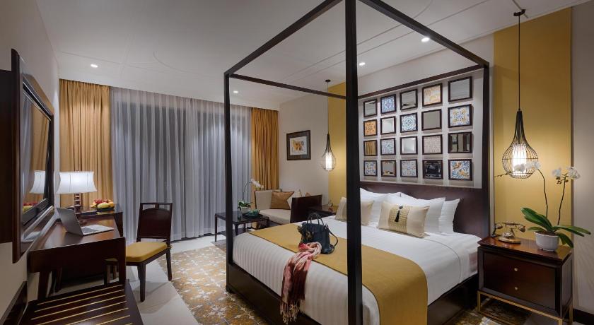 Image of Connecting Junior Suite 3