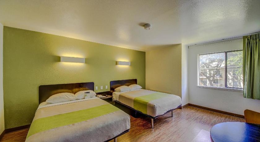 Motel 6-San Antonio, TX - Medical Center South