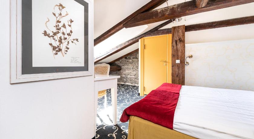 Image of Standard Double or Twin Room 6