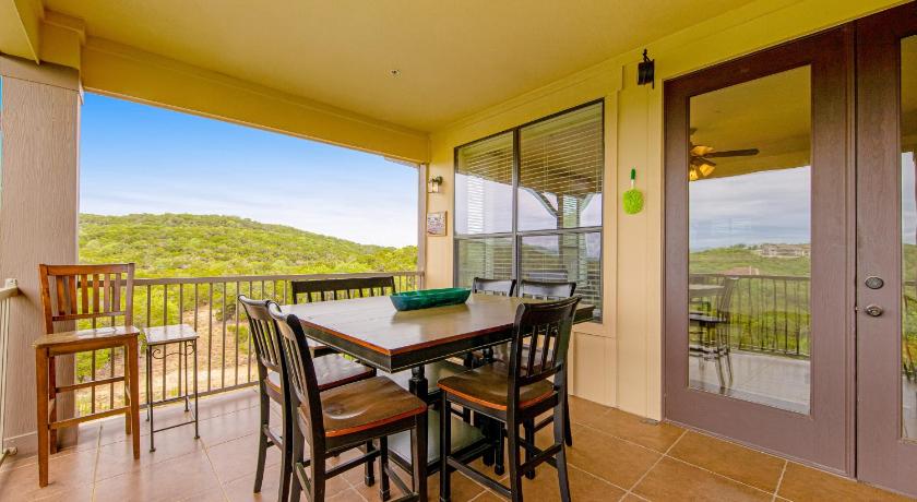 Lake Travis Hilltop Escape photo