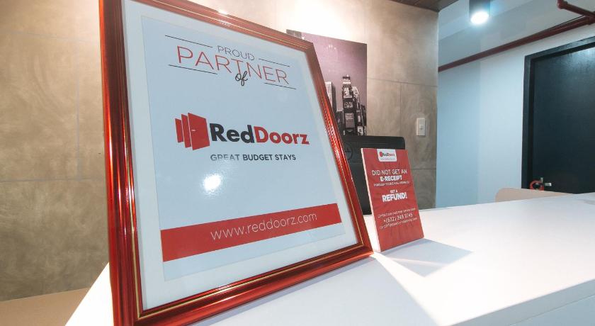 RedDoorz @ Precious Dem Beach Resort Pagudpud photo