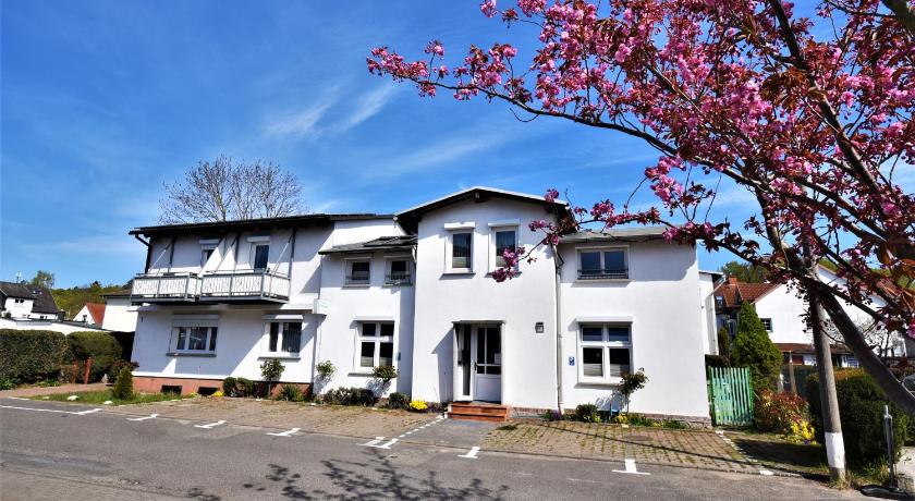 Image of Apartment 14
