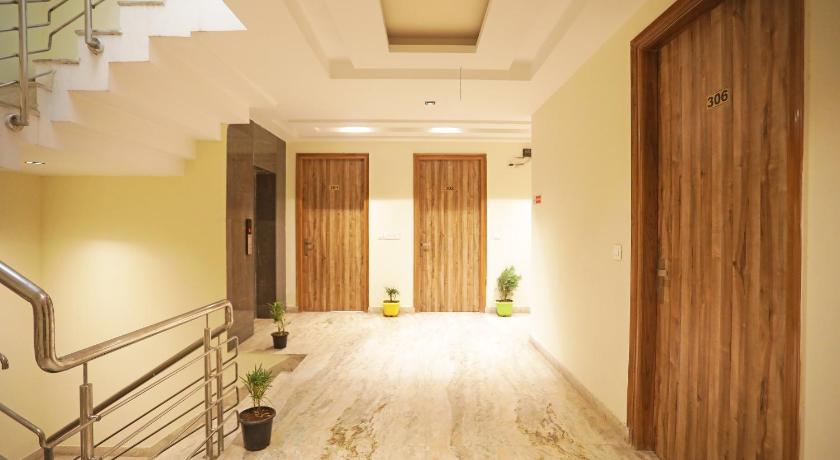 Hotel Good Vibe Near Delhi IGI Airport photo