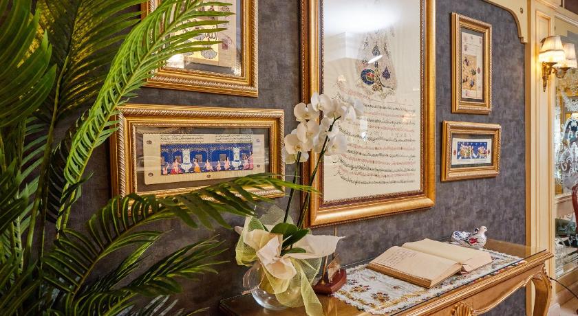 Alzer Hotel - image 3