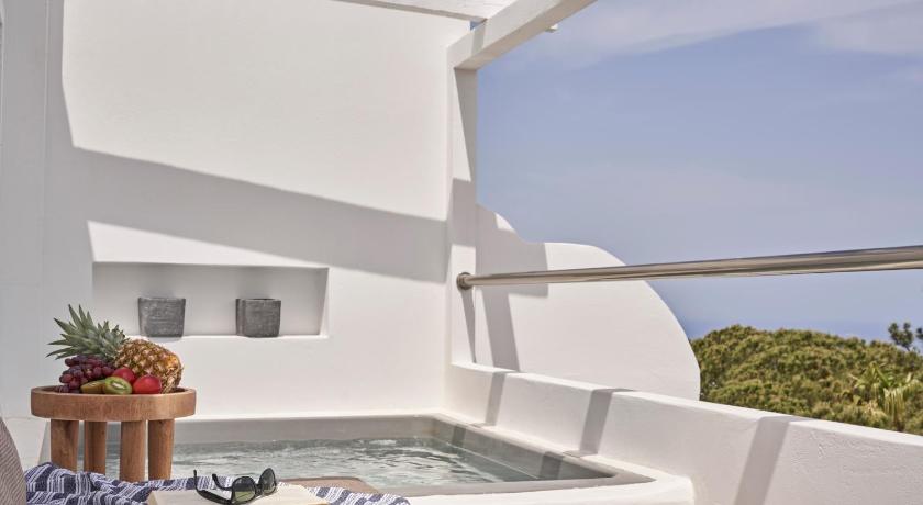 Loizos Apartments - image 15