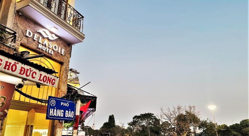 Hanoi DE LA SOIE Hotel & Travel 3-Star Hotel view