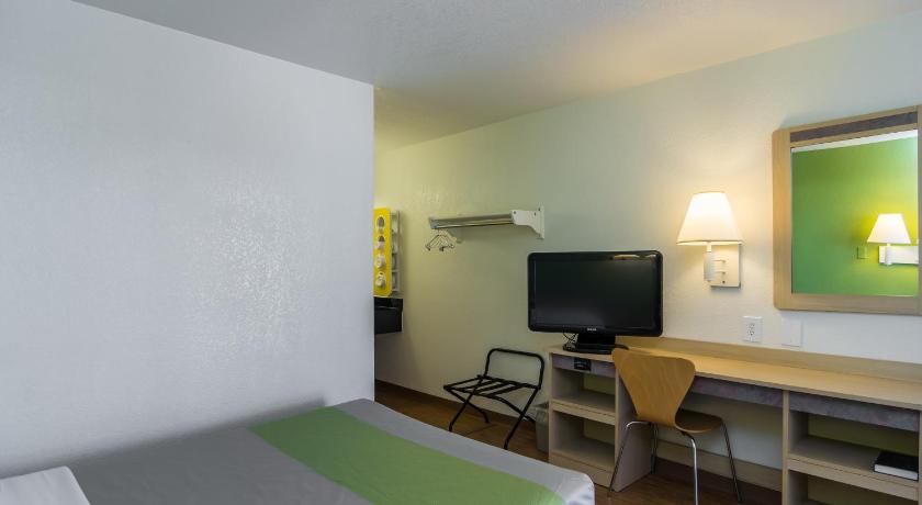 Motel 6-Bellmead, TX - Waco