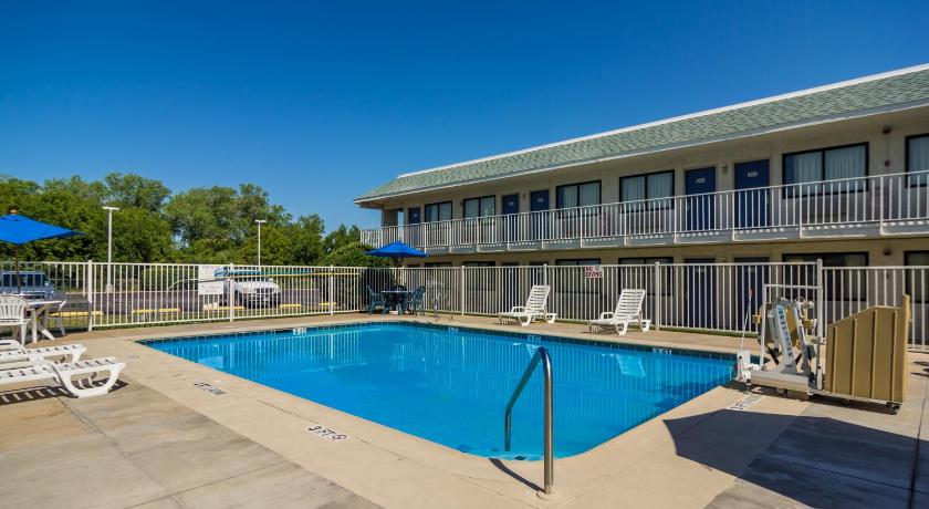 Motel 6-Bellmead, TX - Waco