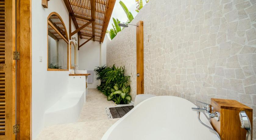 Canggutopia by Alfred in Bali photo