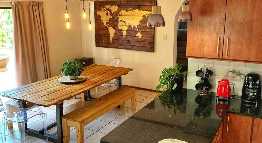 Villa Botanic - Entire Spacious Lifestyle Home — Hotel in Bloemfontein