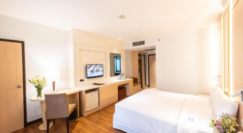 曼谷 Zenith Sukhumvit Hotel 4星级 酒店 泳池