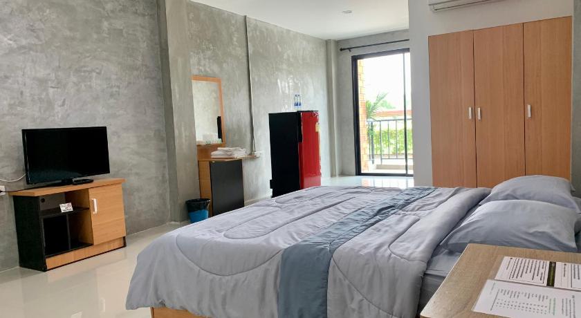 Lopburi 168Pattana 168พัฒนา 3-Star Hotel pool