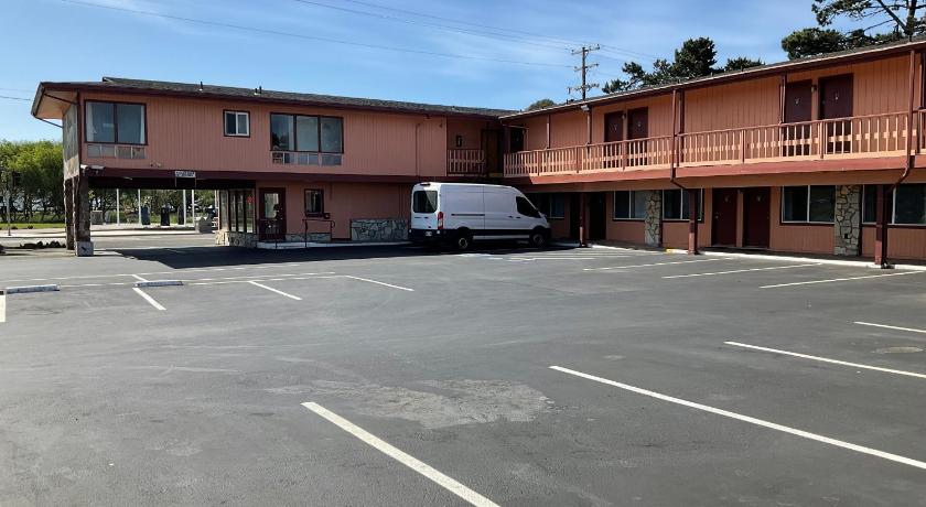 Front Street Inn photo