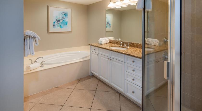 Image of Three-Bedroom Deluxe Luxury Apartment - Non-Smoking 2