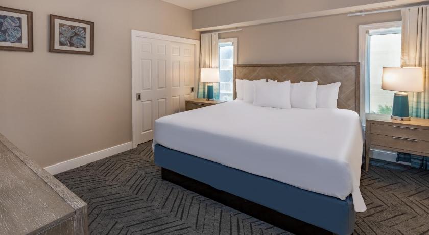 Image of Two-Bedroom Deluxe Luxury Apartment - Non-Smoking 7