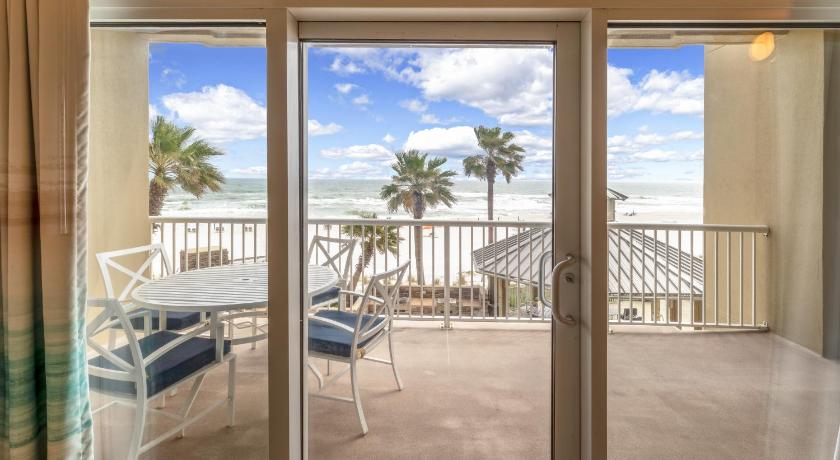 Image of Two-Bedroom Deluxe Luxury Apartment - Non-Smoking 5