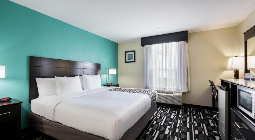Baymont by Wyndham Oklahoma City Bricktown photo