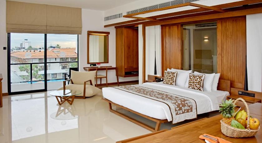 Image of Junior Suite with Sea View 0