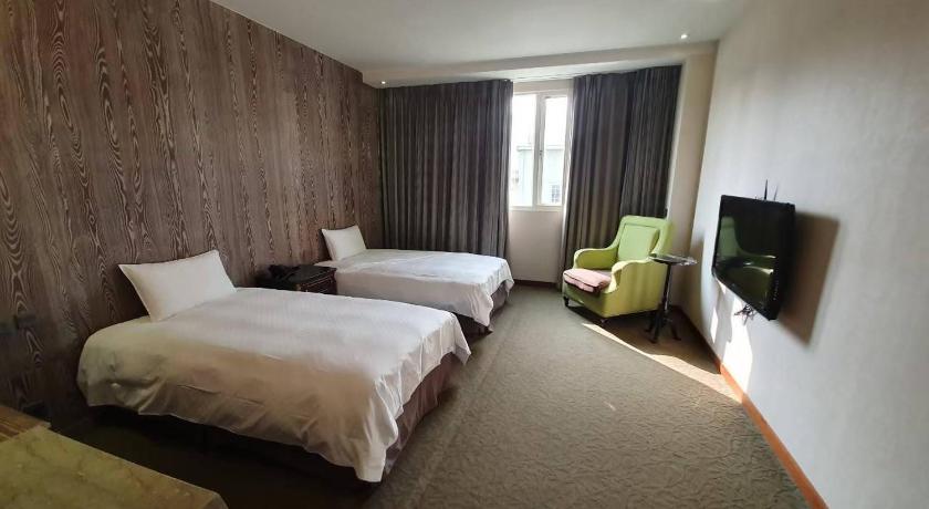 Image of Deluxe Quadruple Room 6