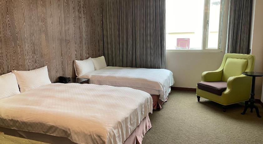 Image of Deluxe Quadruple Room 1