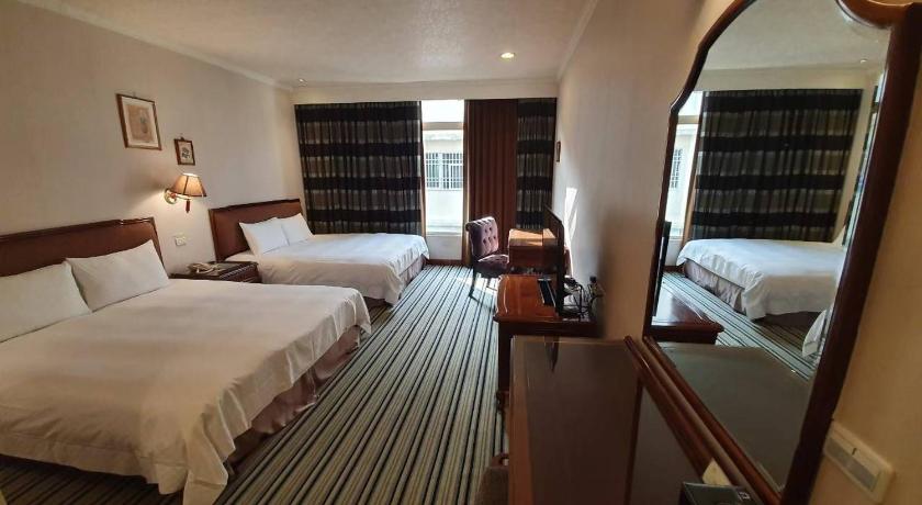 Image of Standard Quadruple Room 1