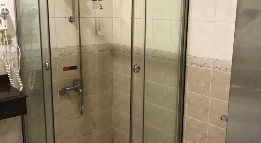 Image of Standard Quadruple Room 12