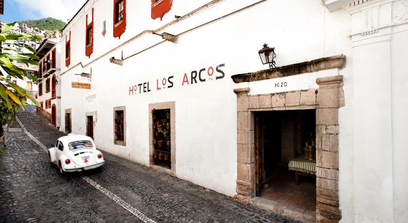 Hotel los Arcos