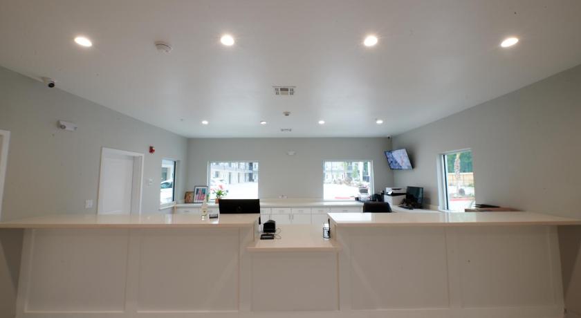 Crystal Inn photo