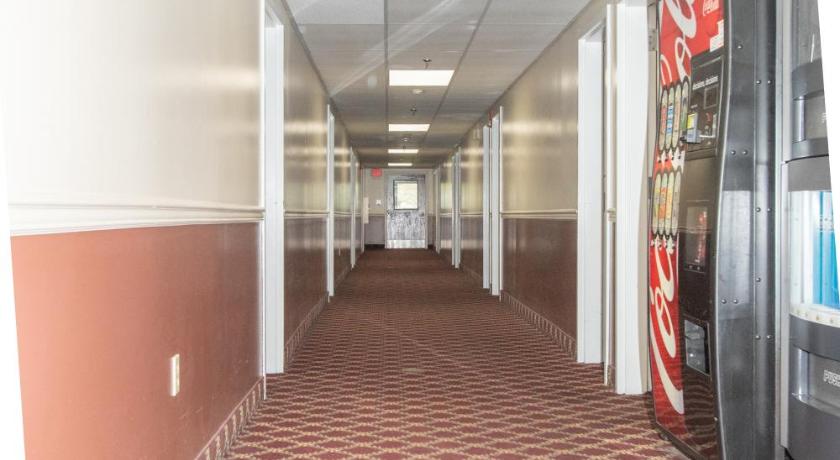 Eastbrook Inn photo